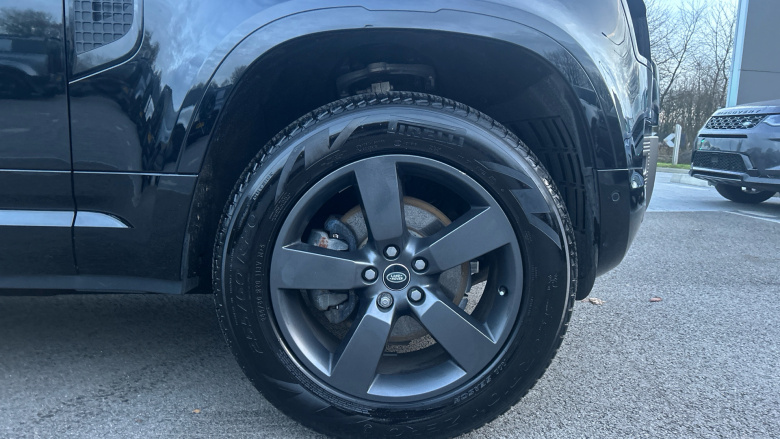 Land Rover Defender 3.0 D250 X-Dynamic HSE 110 5dr Auto Diesel Estate